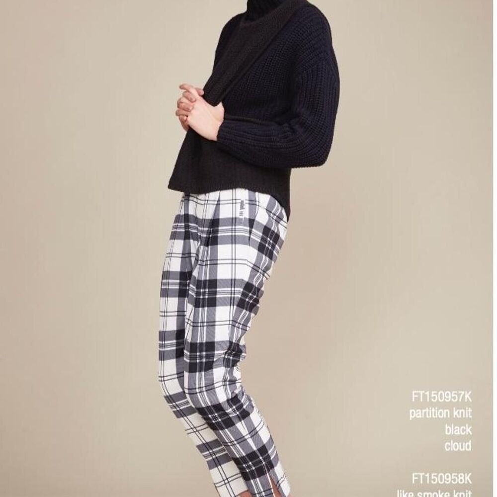 Finders keepers Women's Trousers - Picture 2 of 4